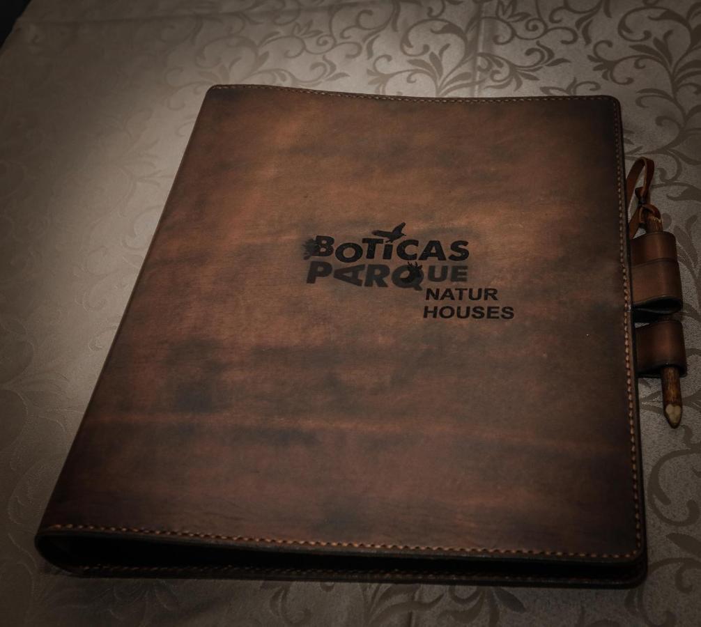 Boticas Parque Natur Houses מראה חיצוני תמונה