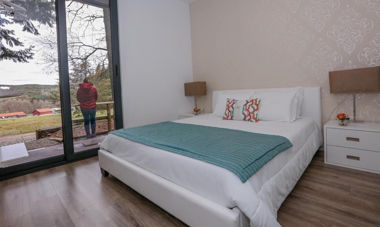 Boticas Parque Natur Houses מראה חיצוני תמונה